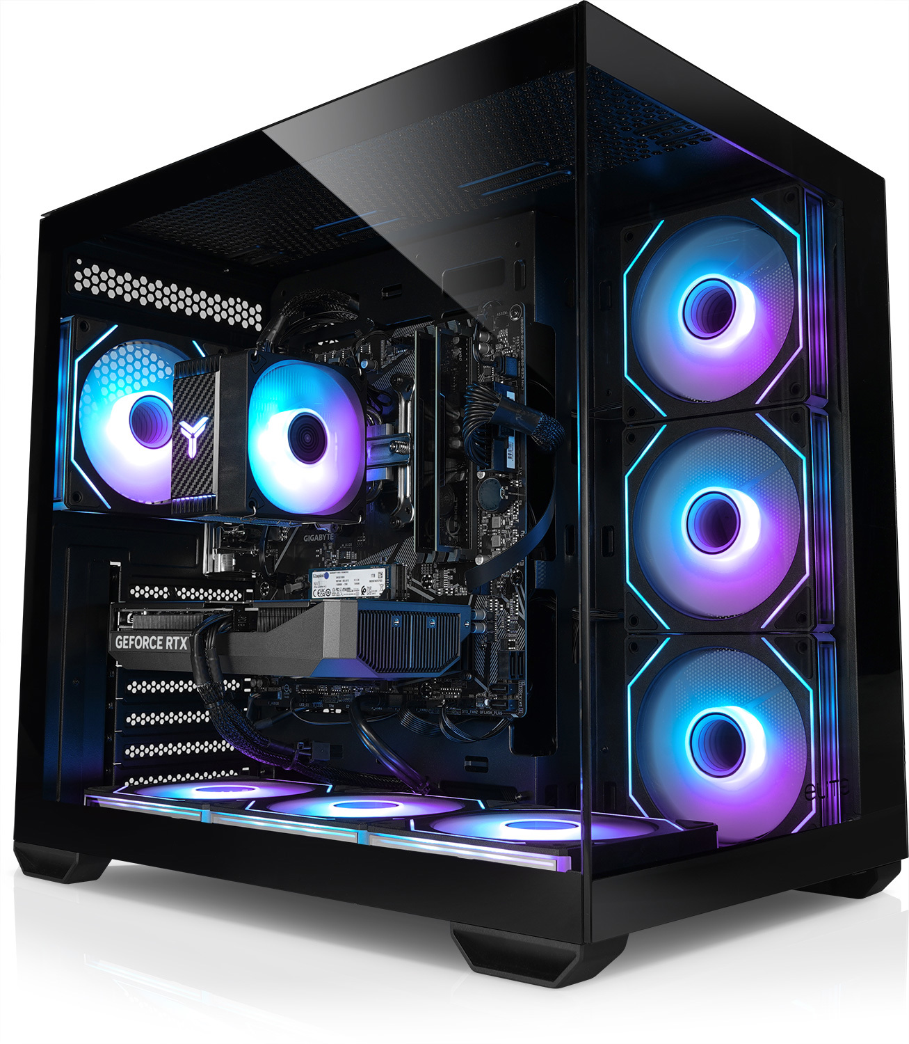 Ein schwarzer PC-Gehäuse mit RGB-Lüftern und sichtbaren internen Komponenten.