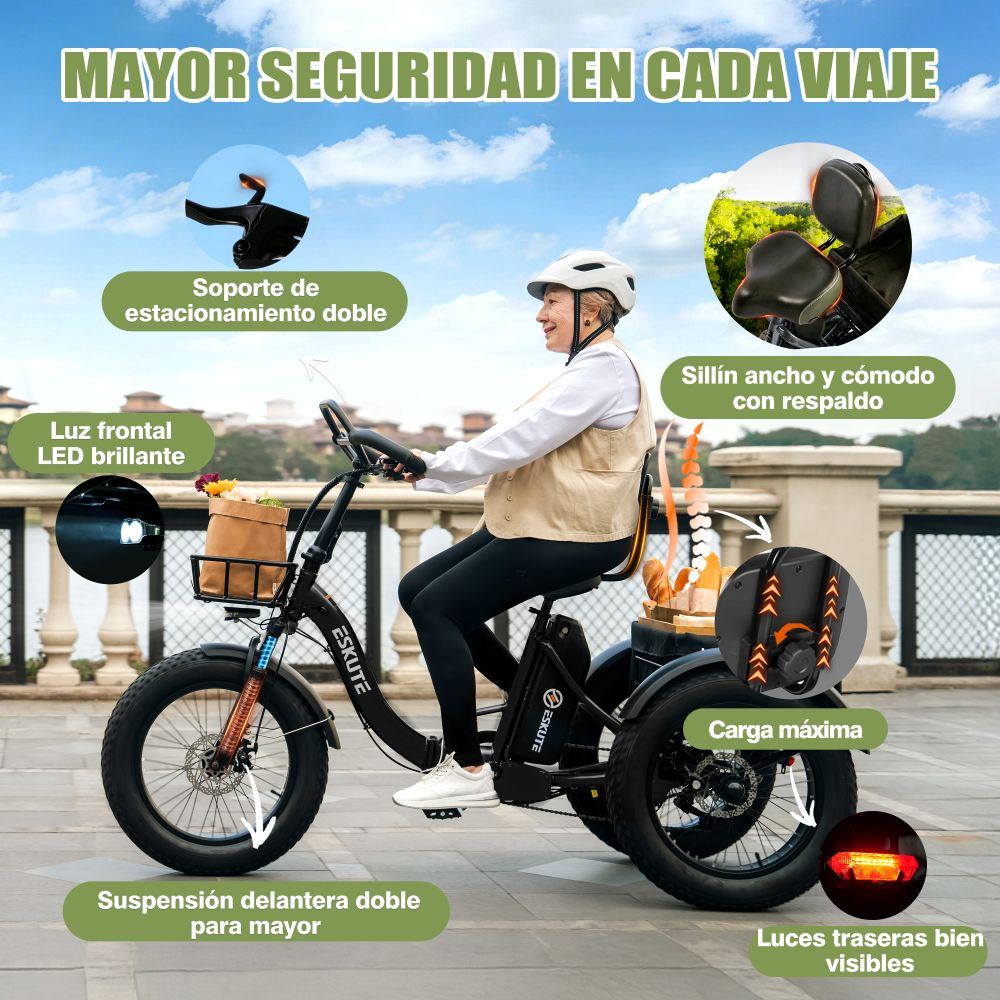 Una mujer mayor monta un triciclo eléctrico negro con cesta delantera y asiento.