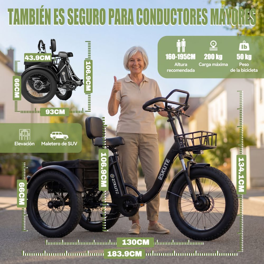 Mujer mayor dando el visto bueno junto a un triciclo eléctrico negro con medidas y especificaciones.