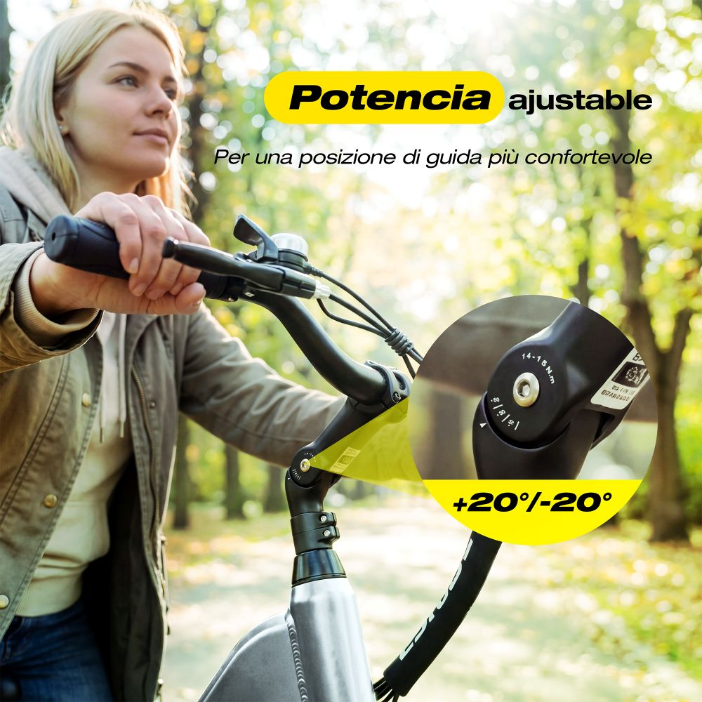 Mujer montando en bicicleta con potencia ajustable en parque.