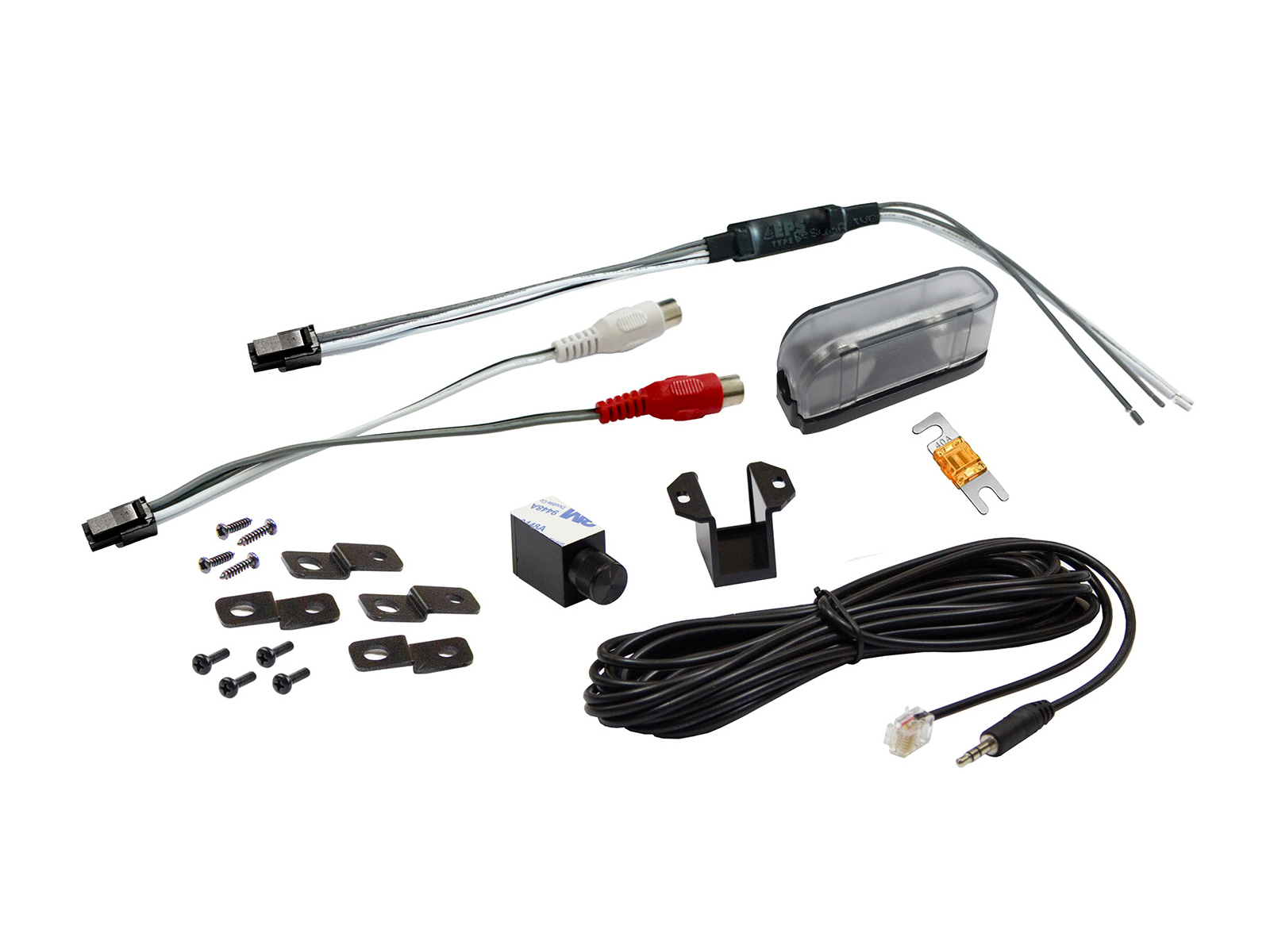 Eine Auswahl elektronischer Komponenten wie Kabel, Cinch-Kabel, eine kleine Leuchte, Schrauben, Halterungen und eine Sicherung.