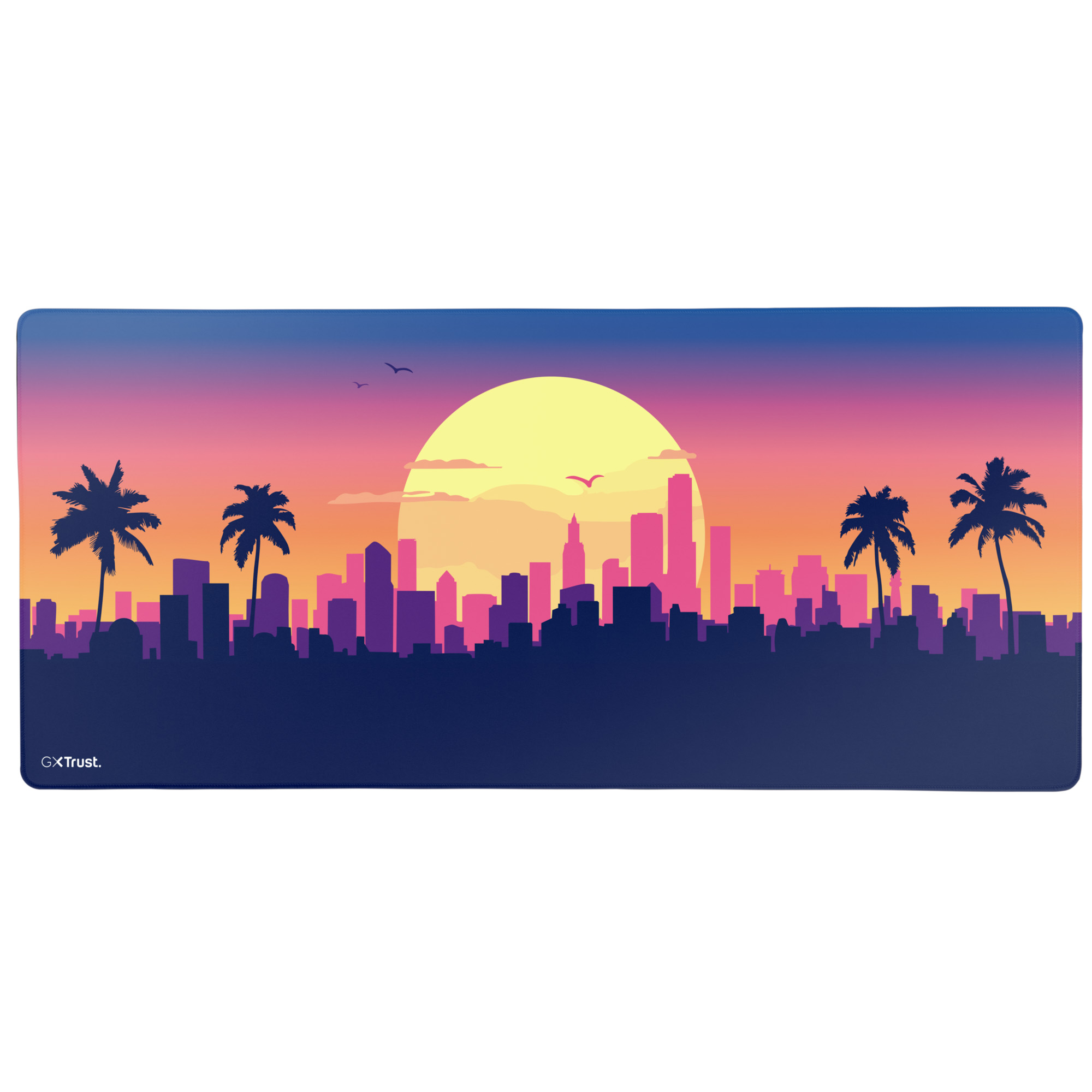 Eine Skyline bei Sonnenuntergang mit großen Palmen und Vögeln am Himmel vor einem leuchtenden Hintergrund.