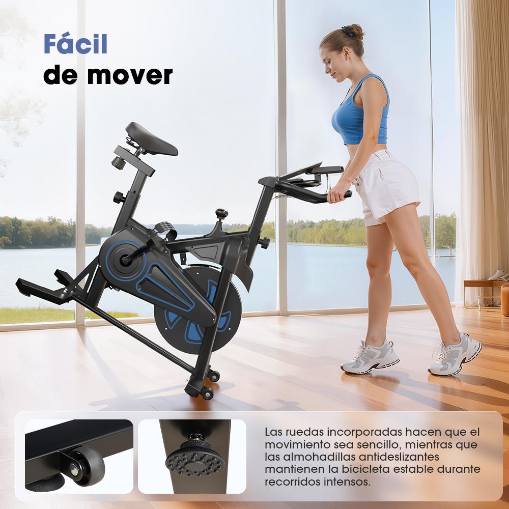 Mujer empuja bicicleta estática con ruedas en suelo de madera.