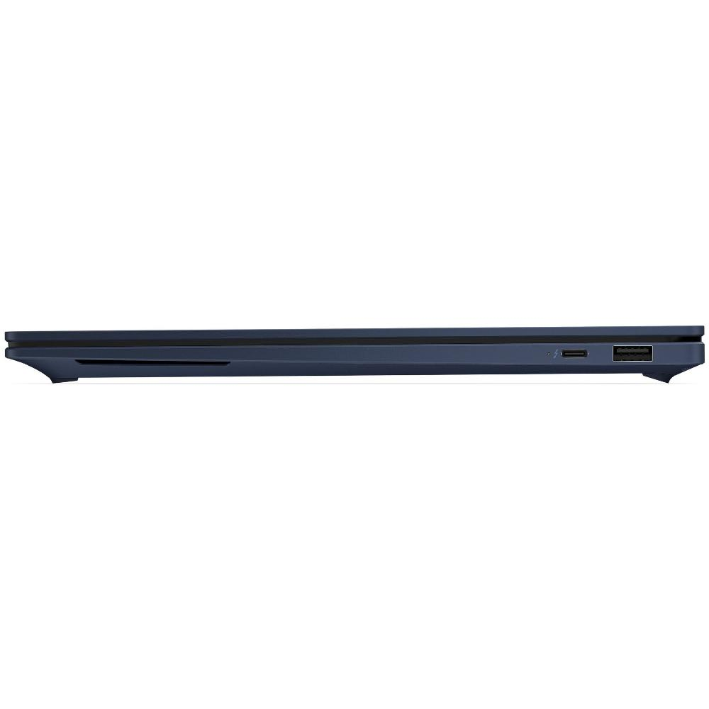 Vista laterale di un laptop blu chiuso con una porta USB-C e una porta USB su sfondo bianco.