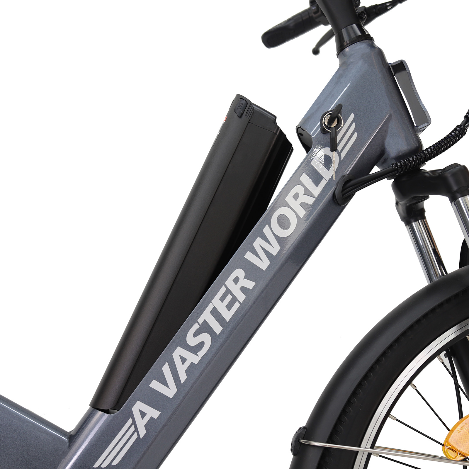 Telaio per e-bike grigio con batteria nera, la scritta A VASTER WORLD e una chiave inserita.