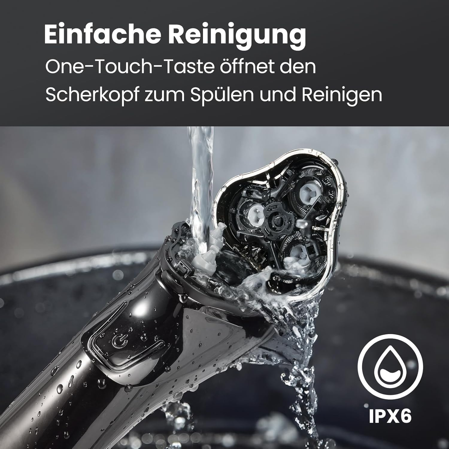 Ein elektrischer Rasierer wird unter fließendem Wasser gereinigt.