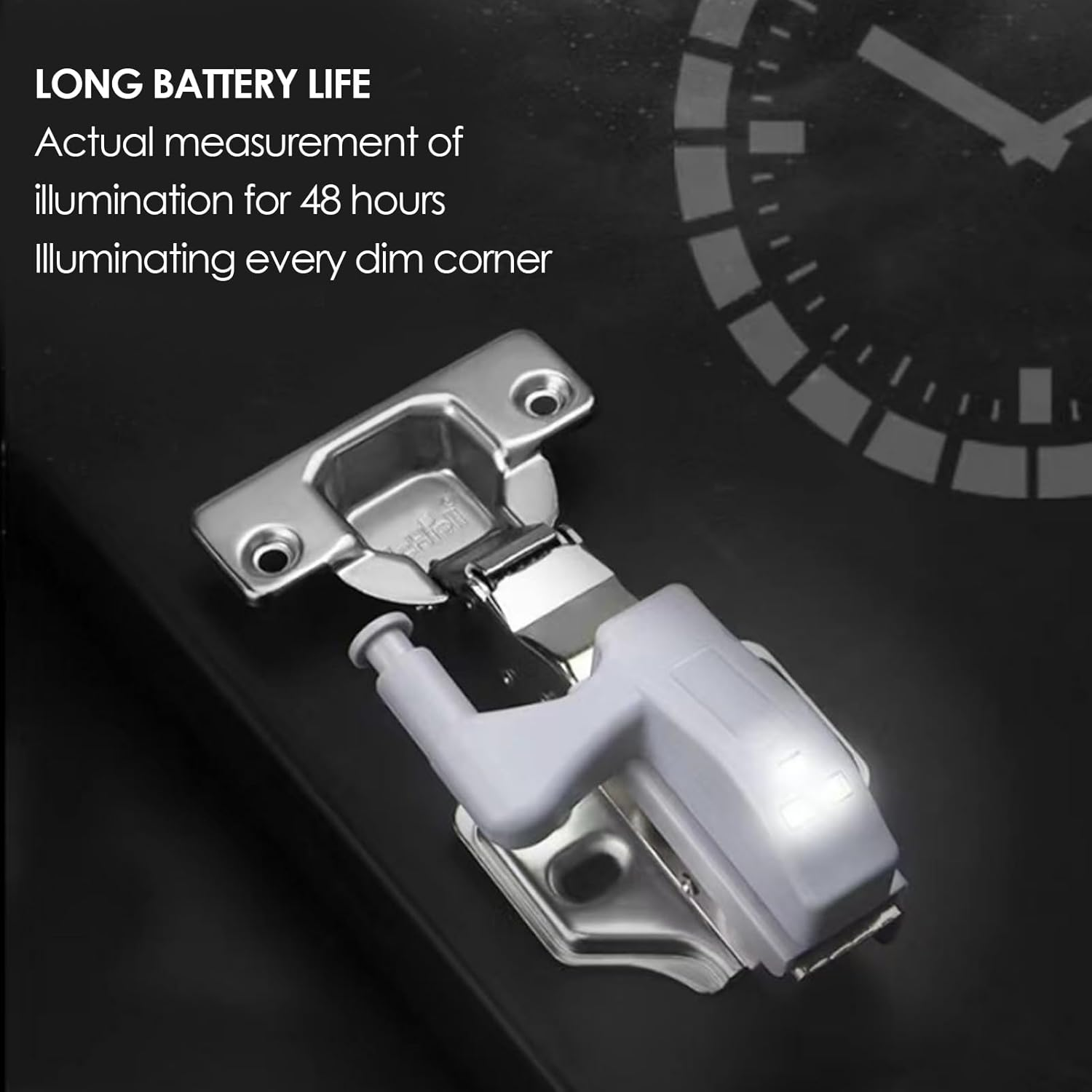 Ein silbernes Scharnier mit angebrachter weißer LED-Leuchte vor dunklem Hintergrund mit Uhr-Symbol.