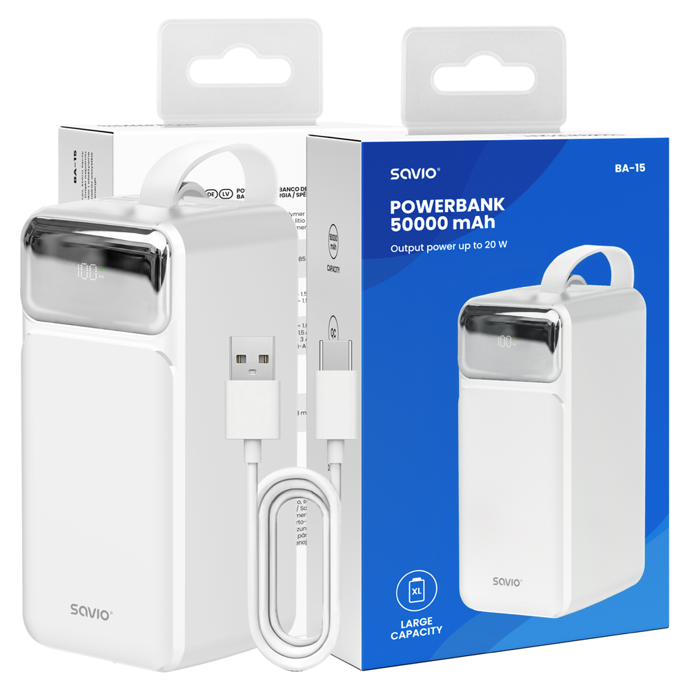 Biały powerbank Savio 50000 mAh z cyfrowym wyświetlaczem, paskiem i kablem USB, pokazany z niebiesko-białym opakowaniem.