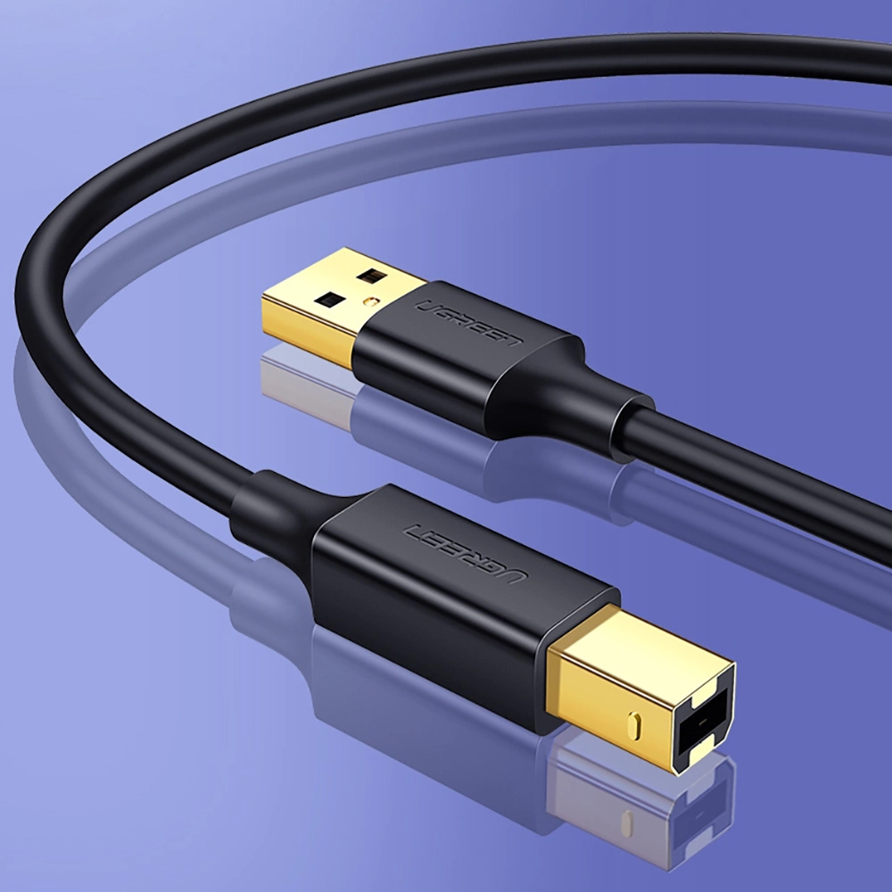 Un cavo nero da USB-A a USB-B con connettori placcati in oro su sfondo blu.