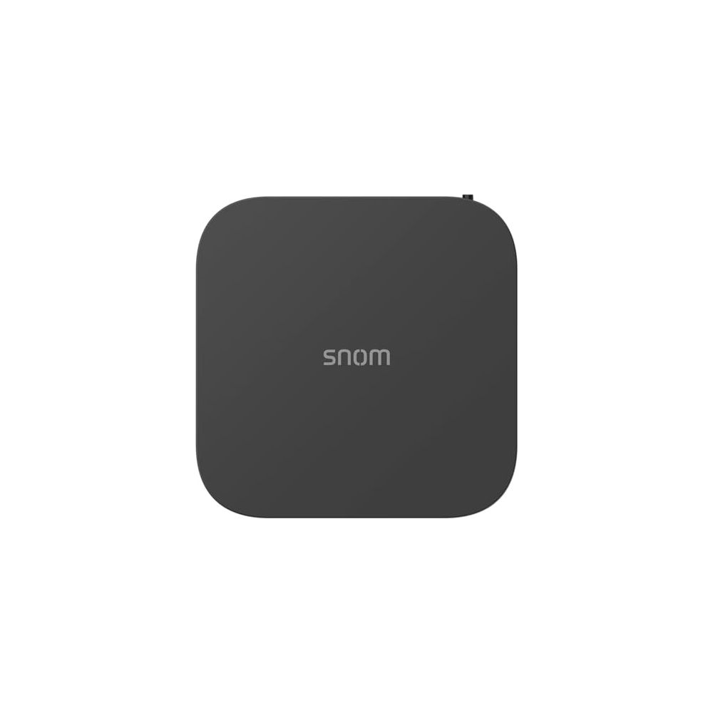 Un dispositivo quadrato grigio scuro con angoli arrotondati e il logo snom bianco al centro, isolato su sfondo bianco.