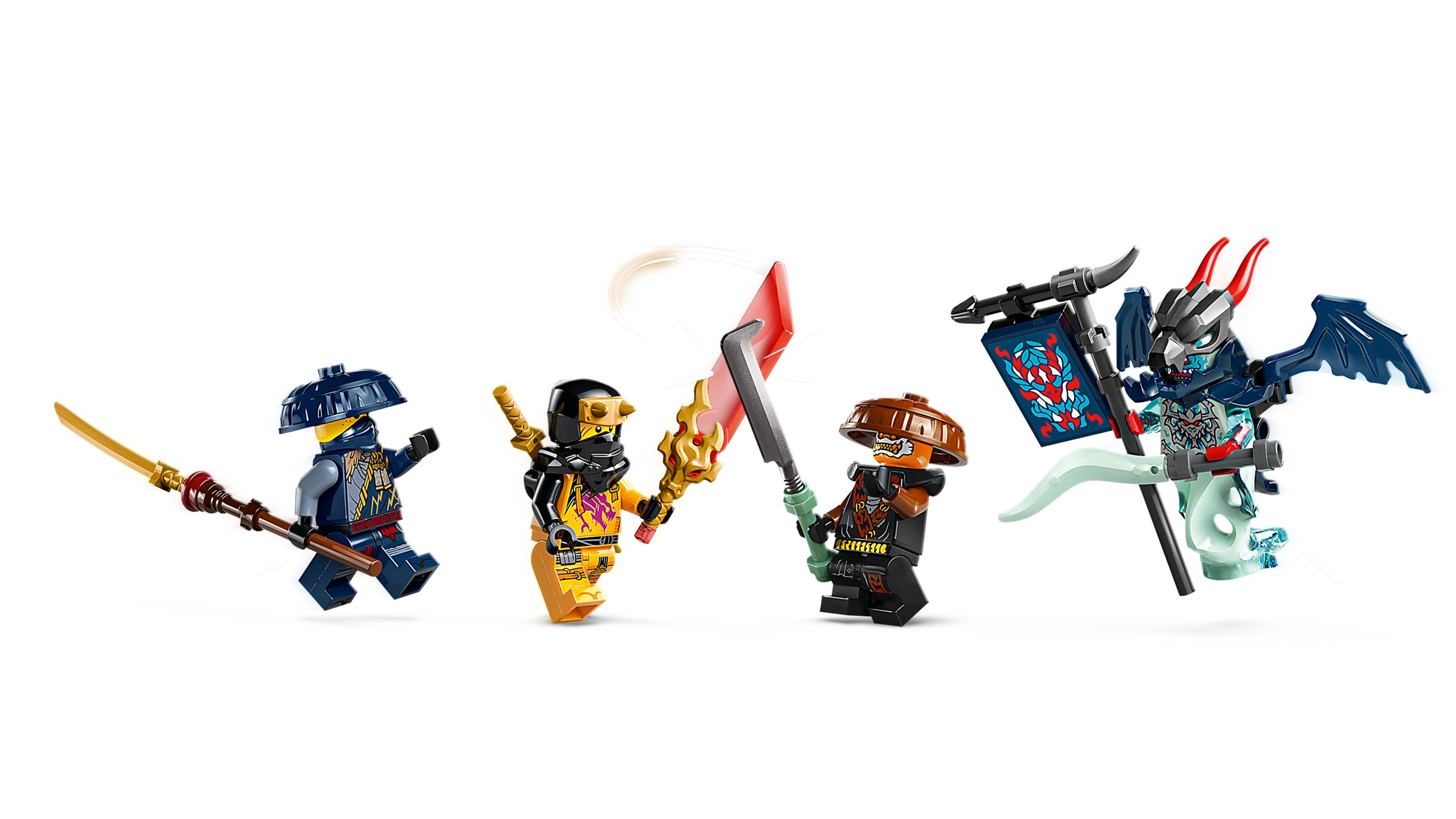 Quattro minifigure Lego Ninjago in posa d'azione su sfondo bianco.
