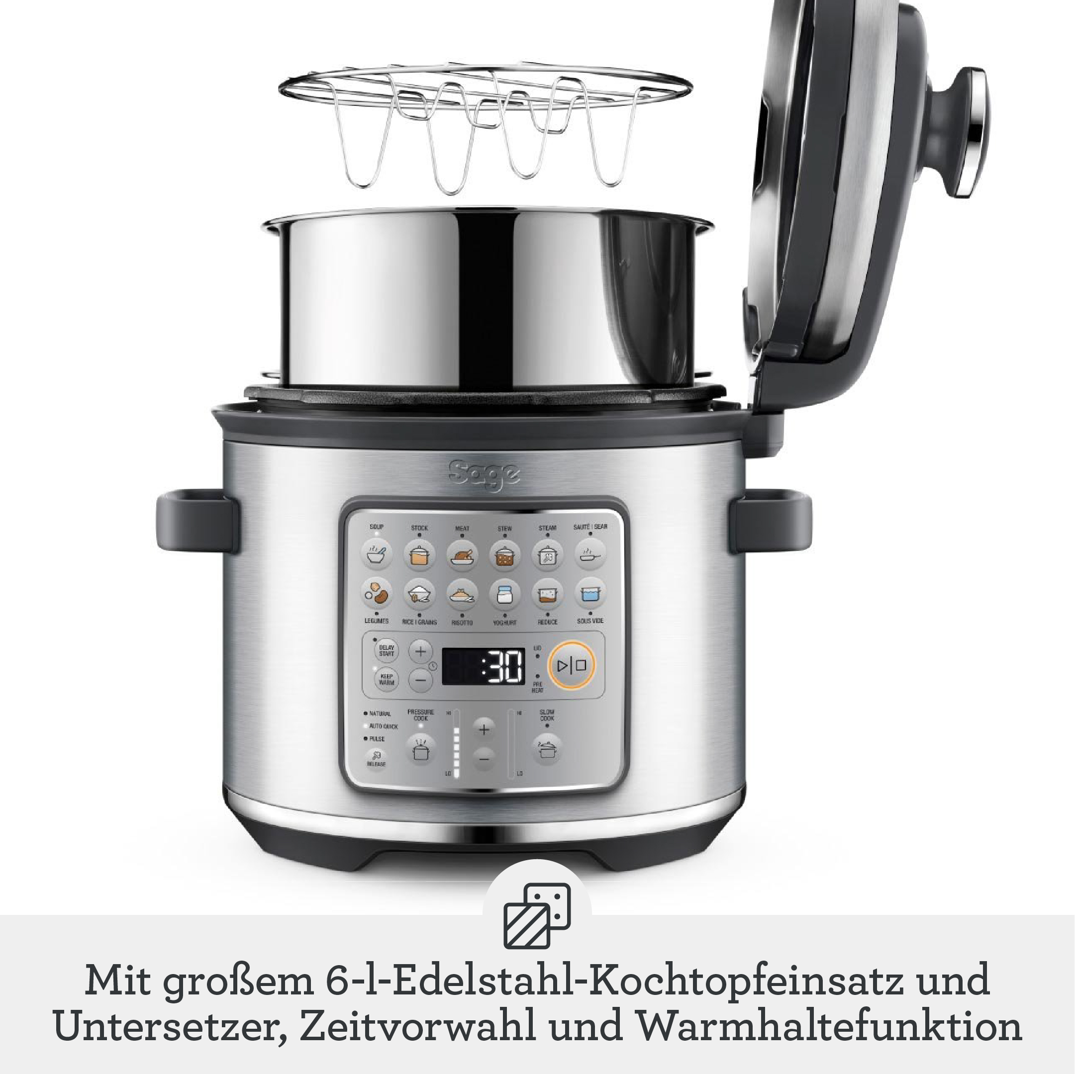 Multicooker argentato con coperchio aperto, pentola interna e griglia su sfondo bianco.
