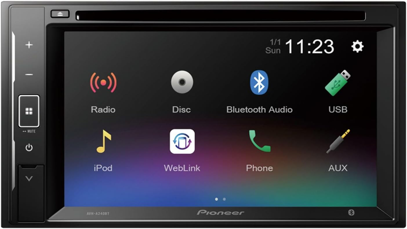 Il touchscreen dello stereo per auto Pioneer mostra icone per Radio, Disco, Bluetooth, USB, iPod, WebLink, Telefono e AUX.