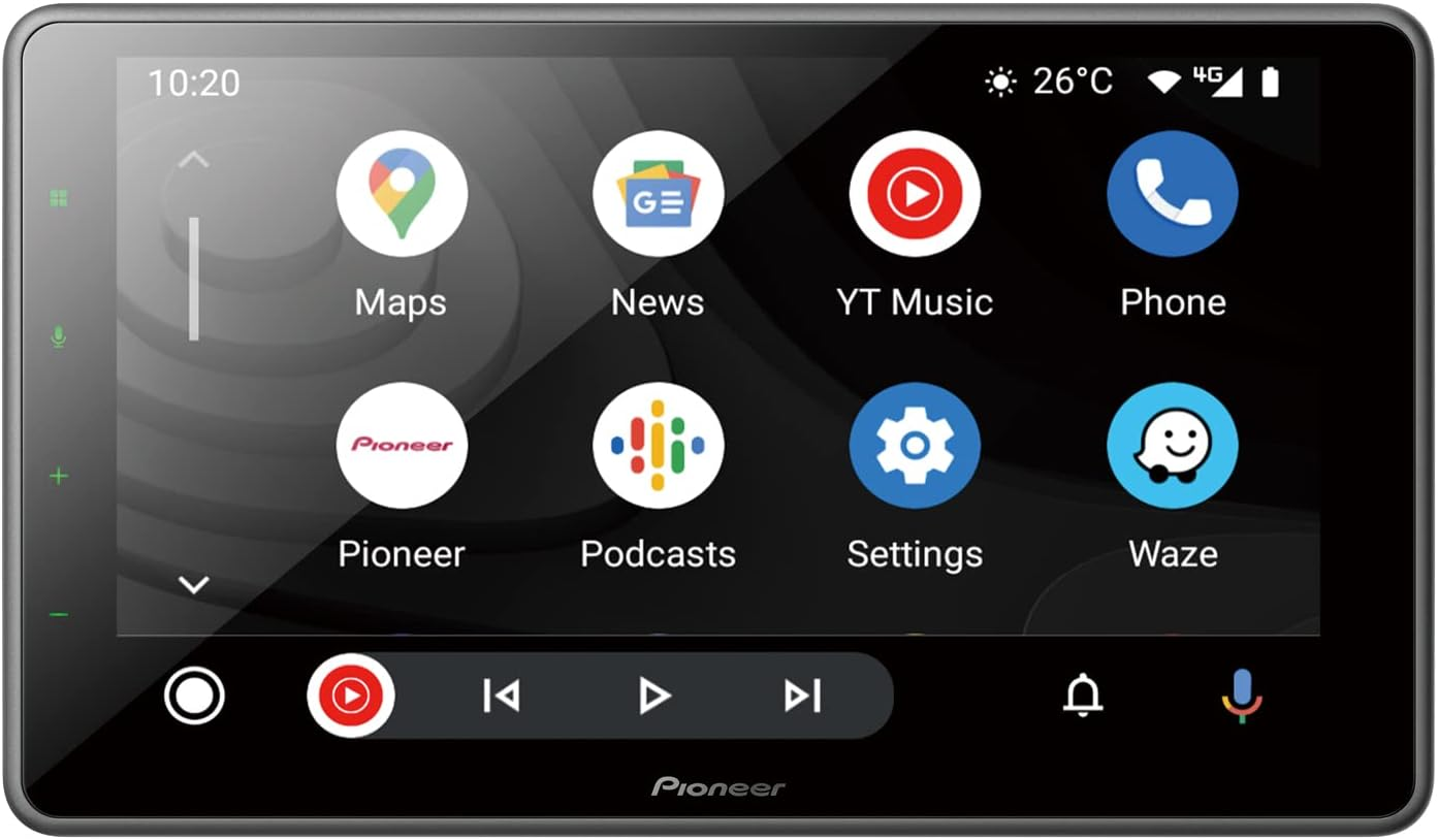Schermo touch per autoradio con app come Maps, News, YT Music, Phone, Podcasts, Settings e Waze.