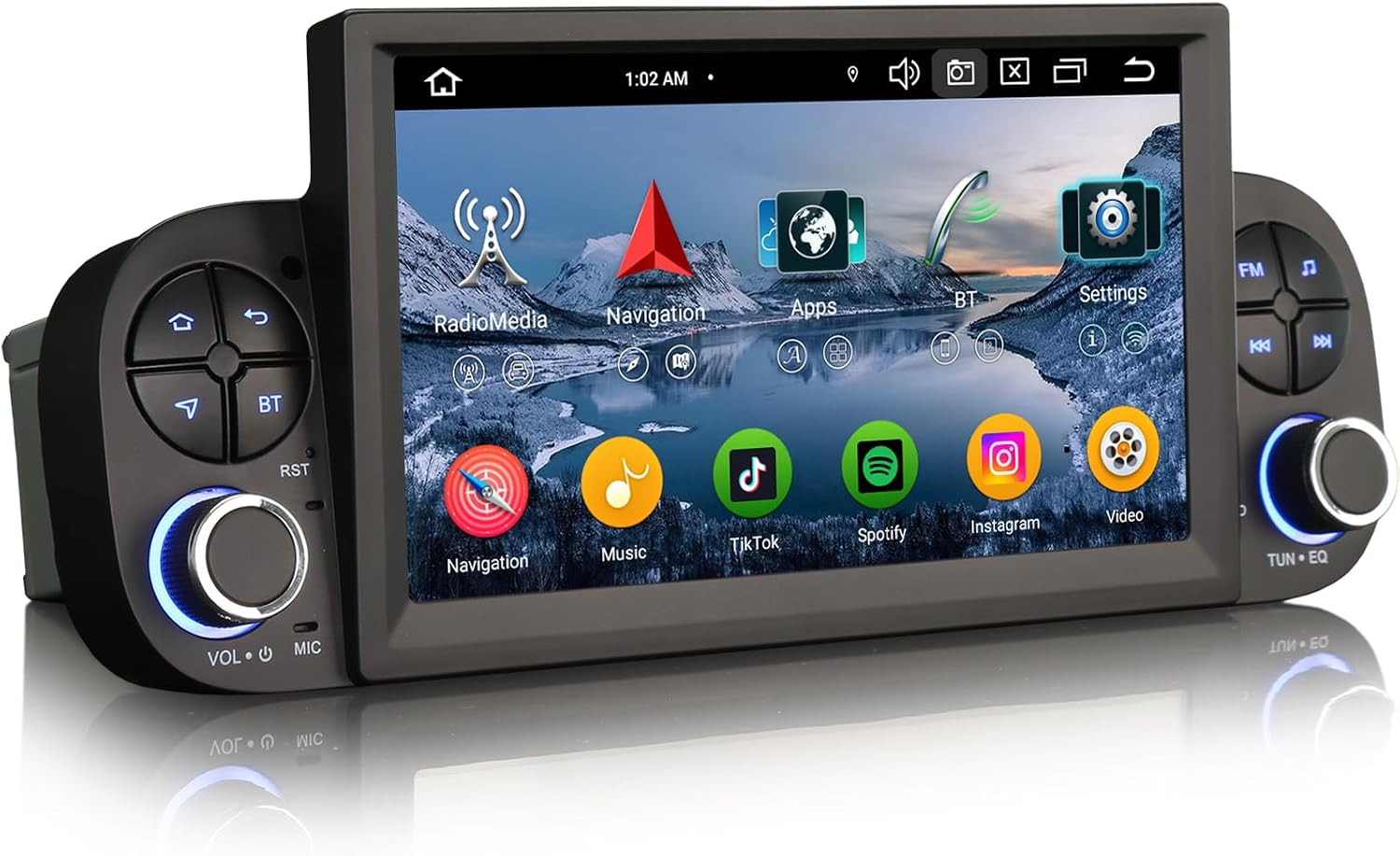 Un'autoradio con touchscreen e pulsanti laterali mostra varie icone di app.