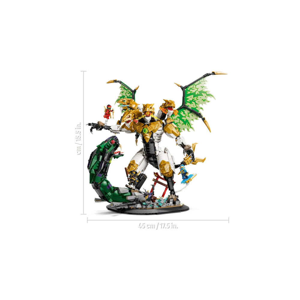 Un Lego Ninjago Ultra Drago con armatura dorata, quattro teste e ali verdi su supporto rotondo.