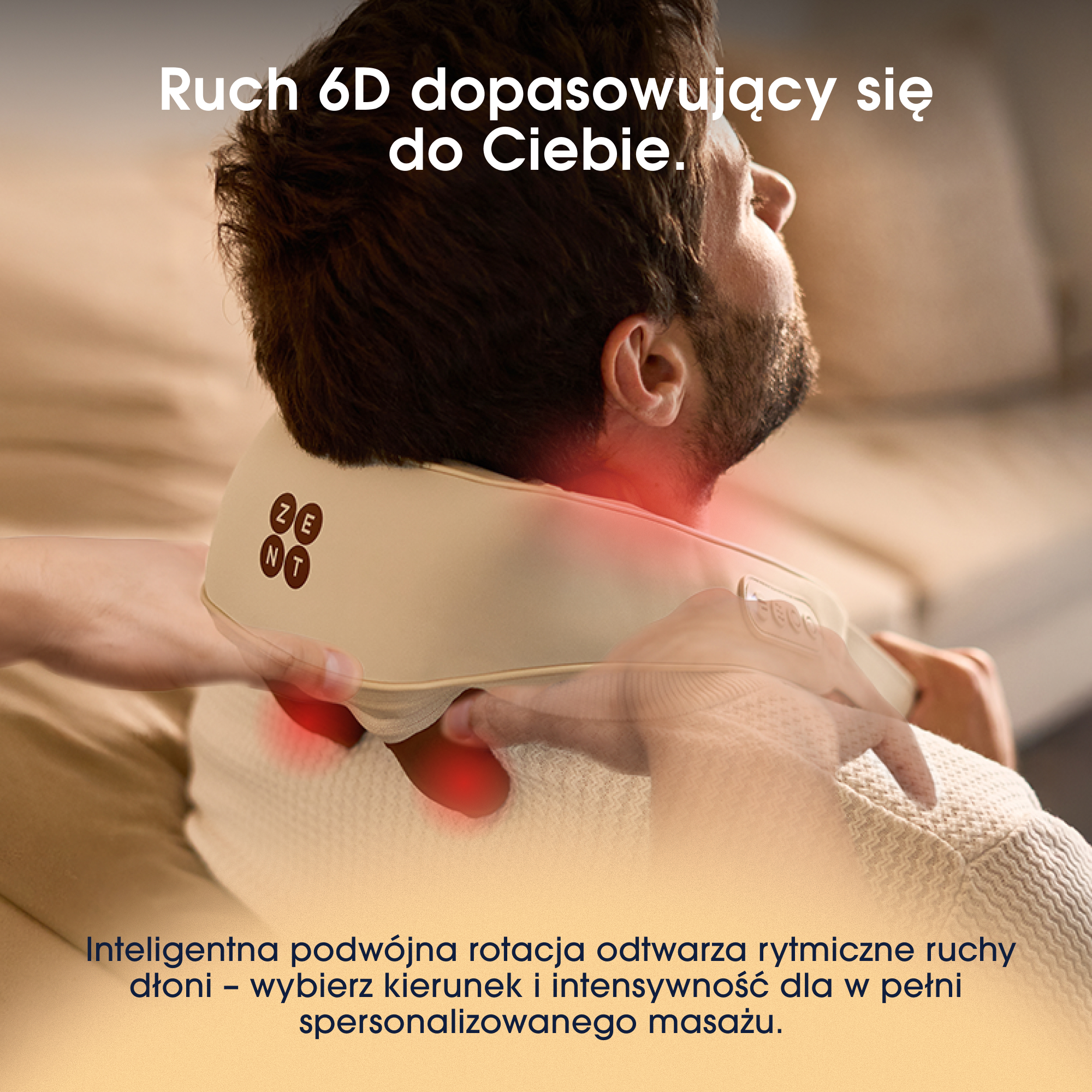 Mężczyzna otrzymuje masaż karku za pomocą beżowego urządzenia z czerwonymi węzłami grzewczymi.