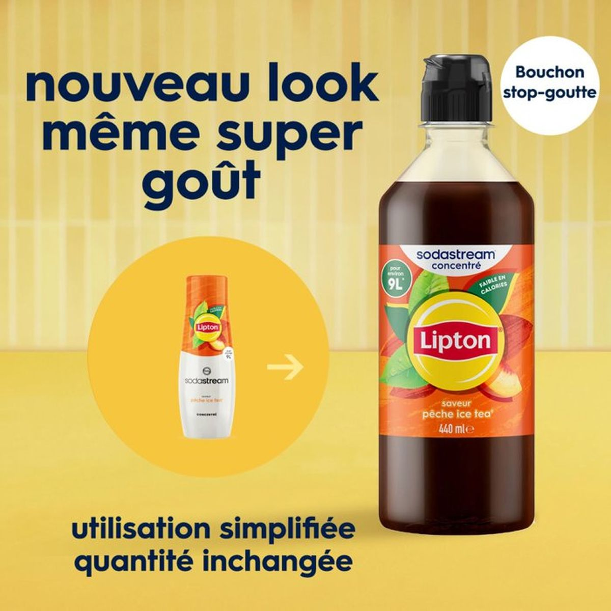 Bottiglia di concentrato di tè freddo Lipton con nuovo packaging su sfondo giallo e testo promozionale in francese.