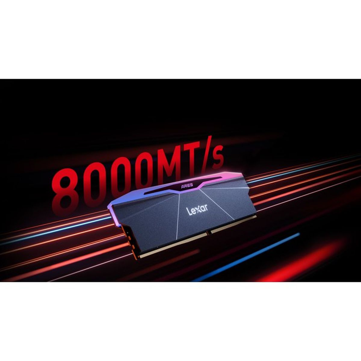 Modulo RAM Lexar ARES RGB DDR5 davanti a scie luminose rosse e blu con la scritta 8000MT/s.
