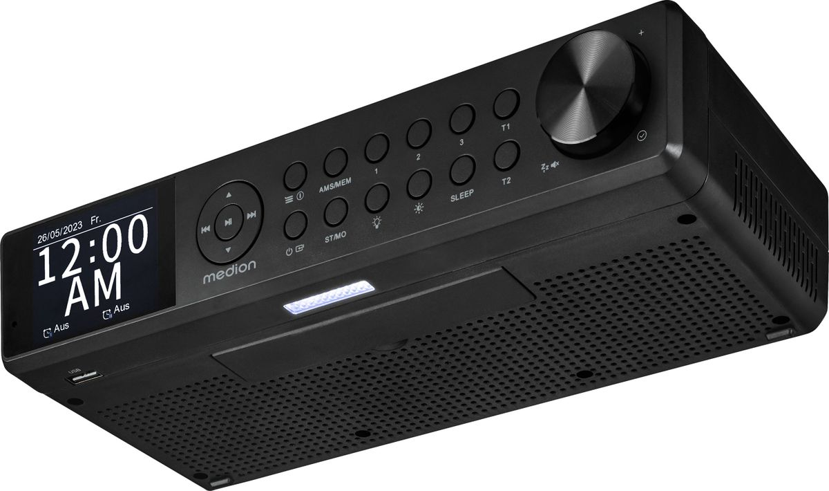 Una radio digitale Medion nera con display, pulsanti rotondi e manopola del volume su sfondo bianco.
