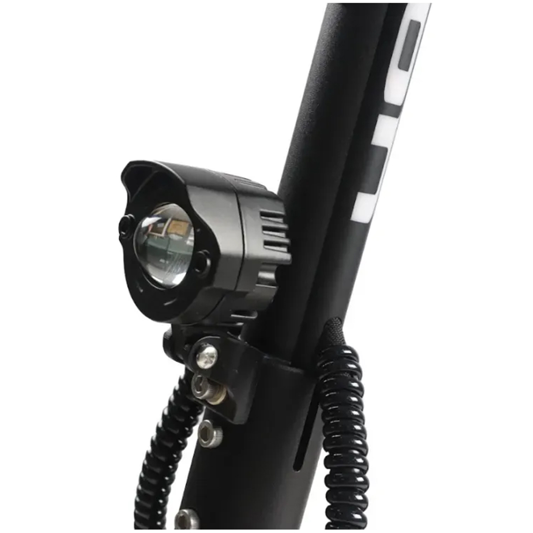 Kablolarla birlikte elektrikli scooter gidonuna monte edilmiş siyah LED far.