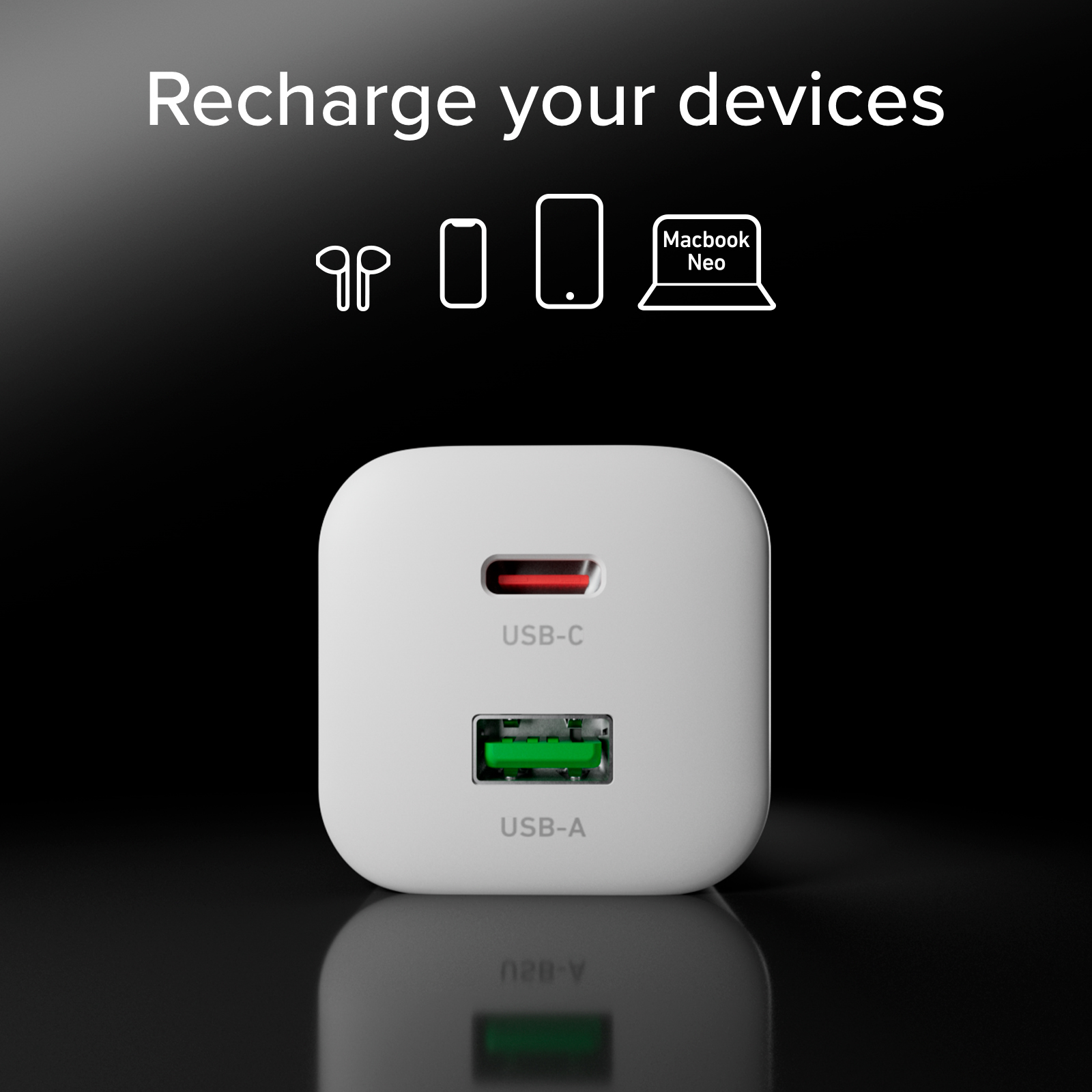 Caricatore da muro bianco USB-C e USB-A su sfondo nero con icone di dispositivi.