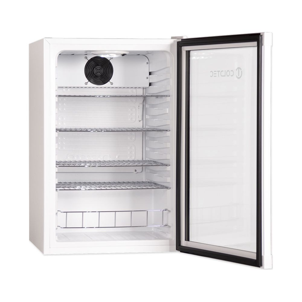 Piccolo frigorifero bianco con porta in vetro, quattro ripiani in filo metallico, un cestello e ventola integrata.
