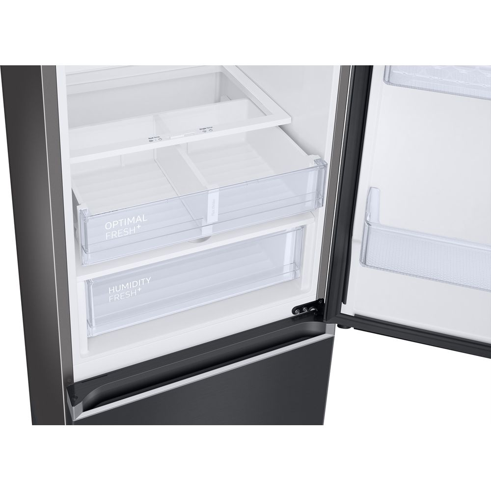 Interno del frigorifero aperto con cassetti Optimal Fresh+ e Humidity Fresh+ e un ripiano.