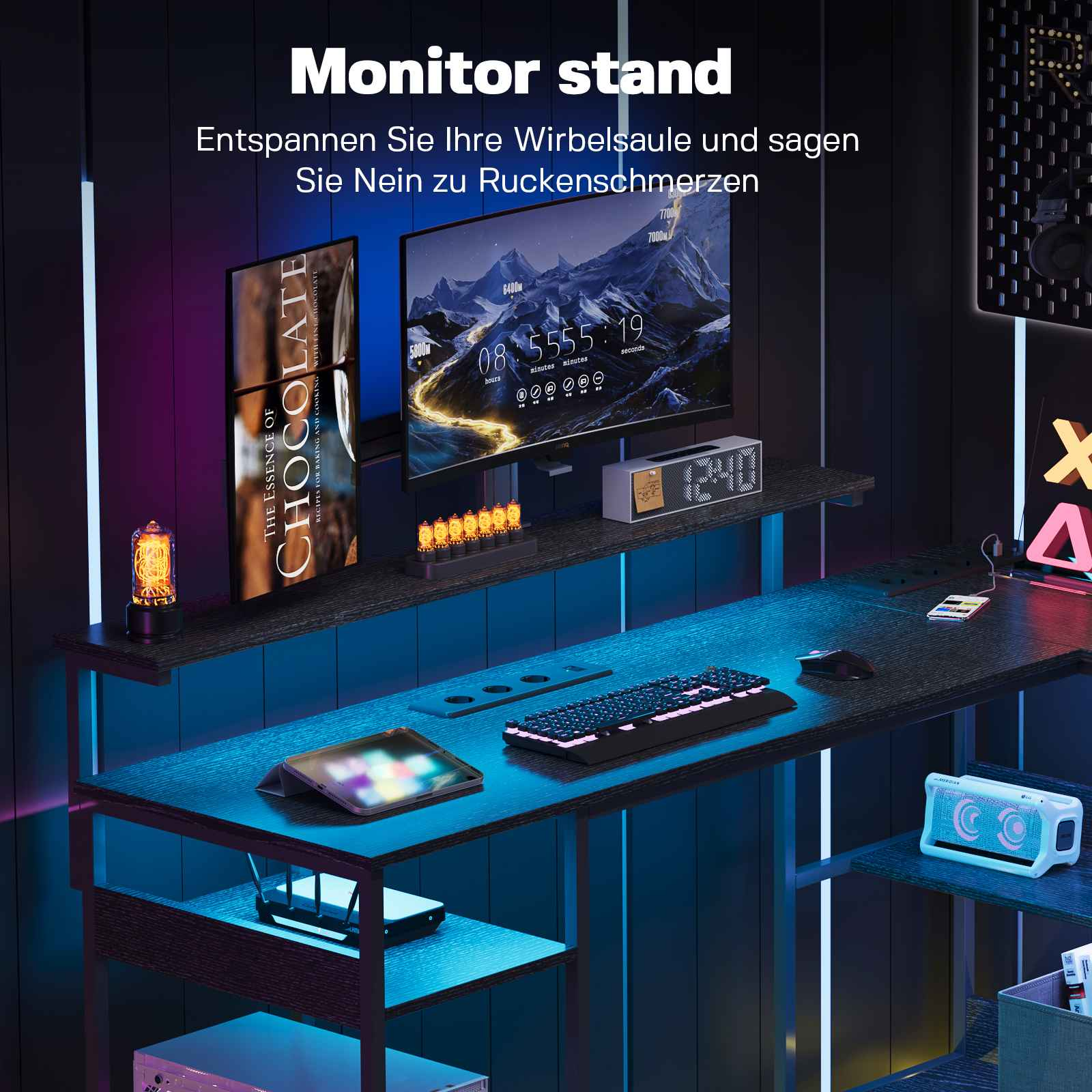 Moderne Gaming-Schreibtisch-Einrichtung mit zwei Monitoren, blauer Beleuchtung, Tastatur und stilvollen Accessoires.