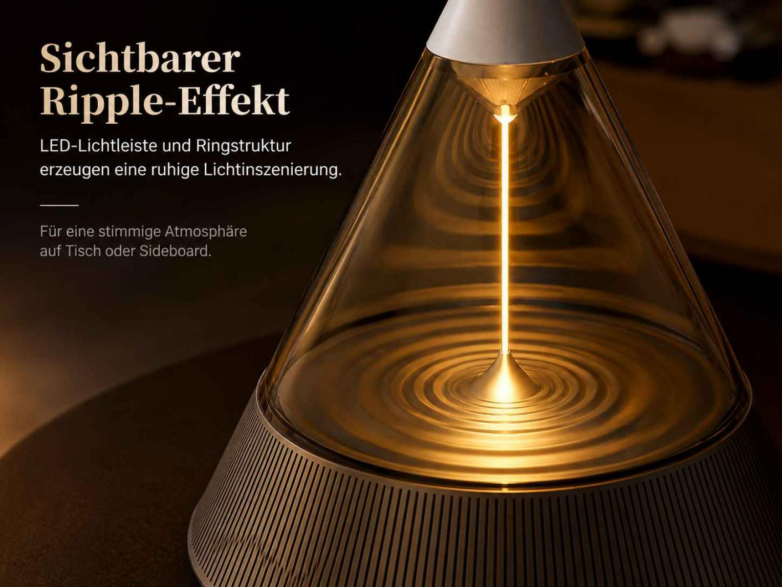 Kegelförmige Lampe mit Ripple-Effekt und warmem LED-Licht, das auf eine Tischoberfläche strahlt.