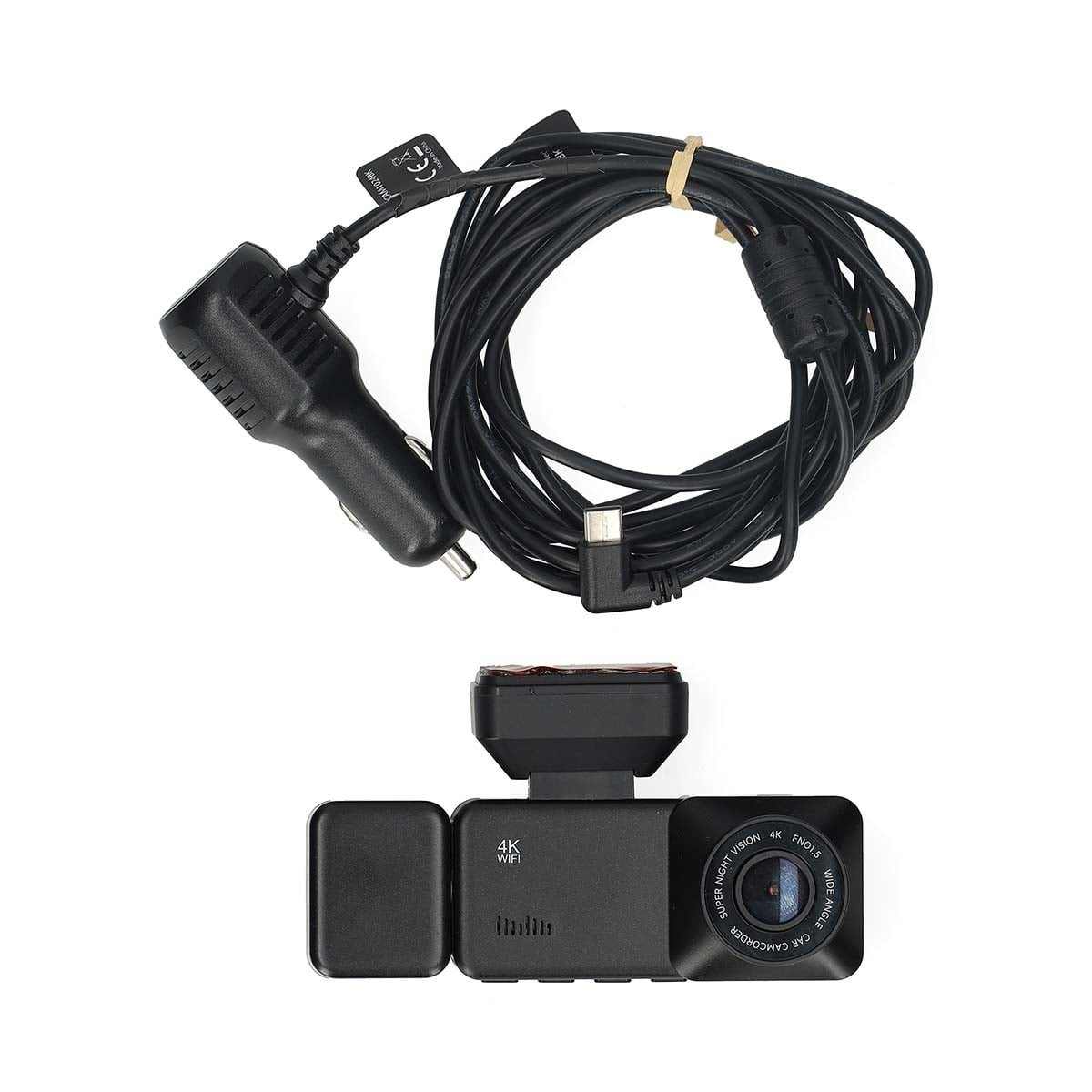 Schwarze Dashcam mit separater Linse, Halterung und langem Autoladekabel auf weißem Hintergrund.