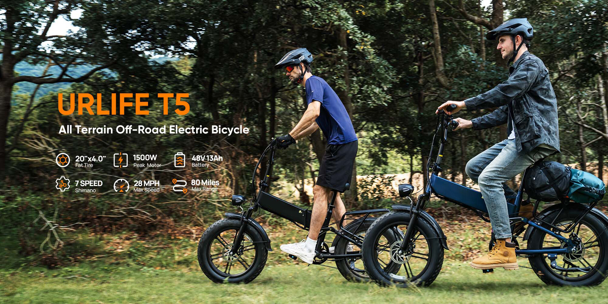 Due uomini guidano e-bike su un sentiero nei boschi, con specifiche e il nome del modello URLIFE T5 a sinistra.