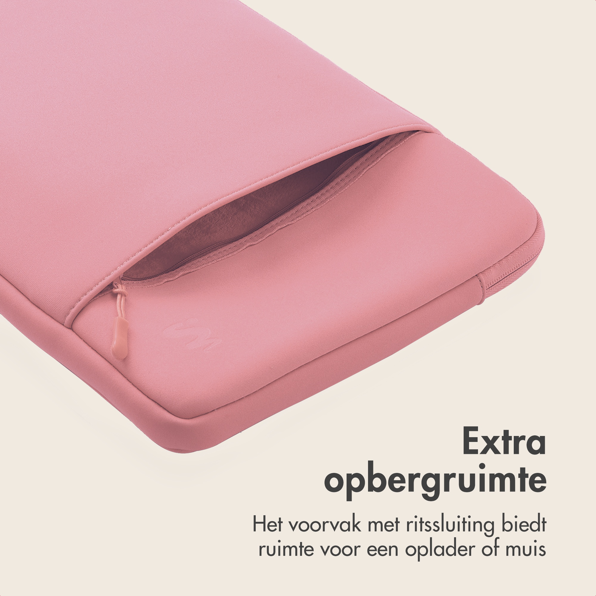 Rosa Laptoptasche mit einem Reißverschlussfach und Text auf einem hellen Hintergrund.