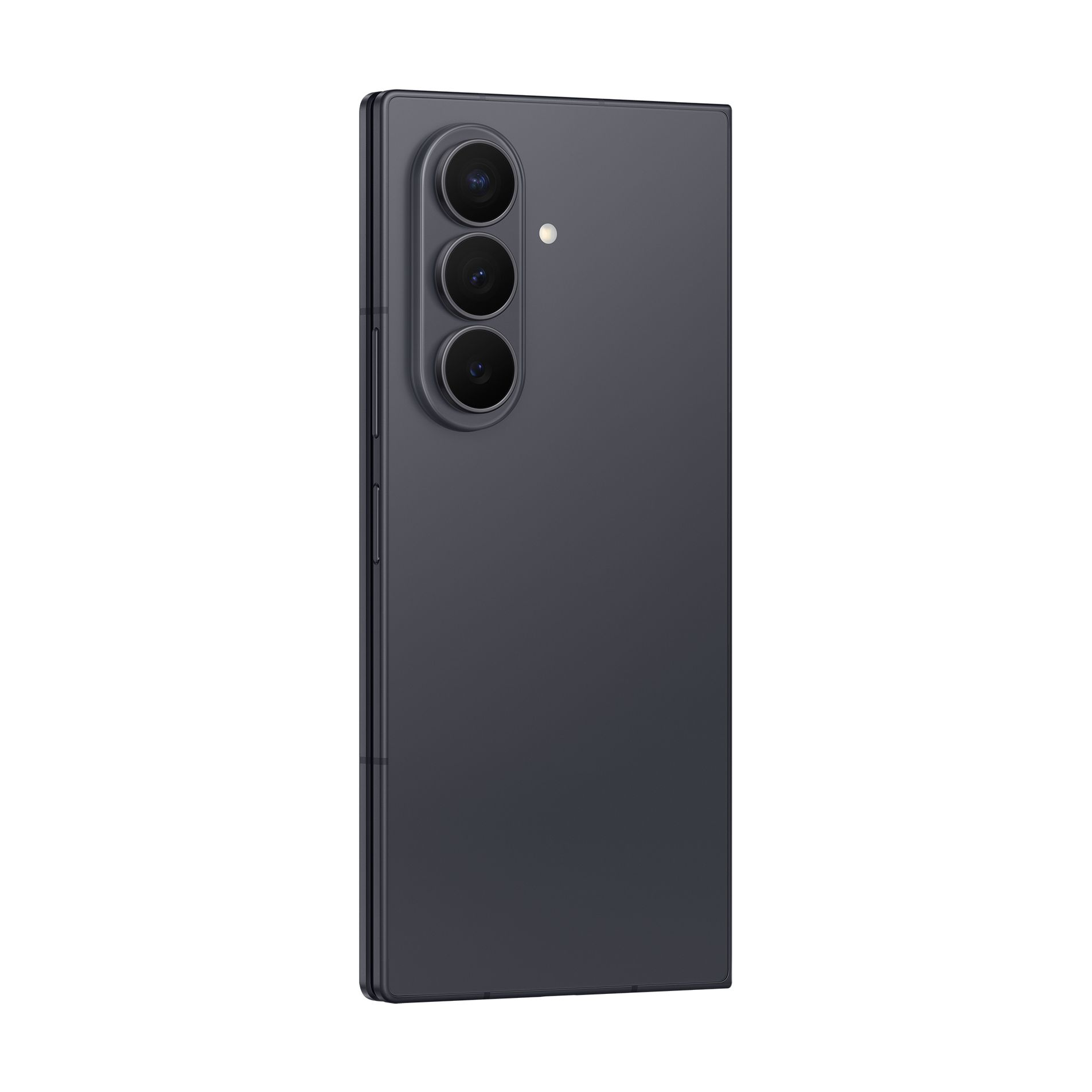 Retro di uno smartphone scuro con tre fotocamere allineate verticalmente e un flash.