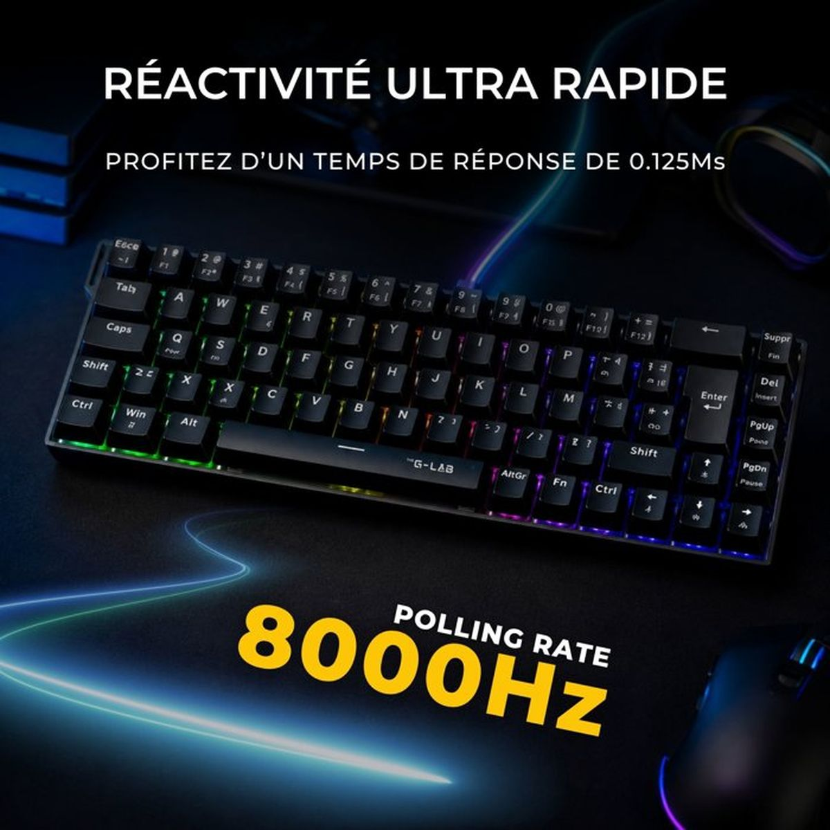 Schwarze mechanische Gaming-Tastatur mit RGB-Beleuchtung und Textoverlays zu Reaktionszeit und Polling-Rate.