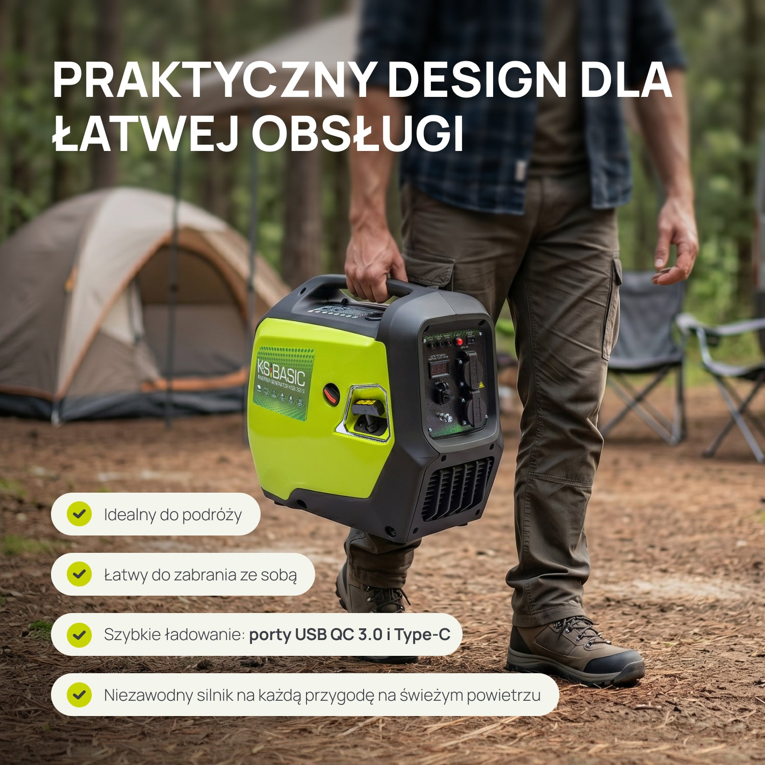Un hombre lleva un generador inversor portátil verde y negro en un camping con una tienda de campaña.