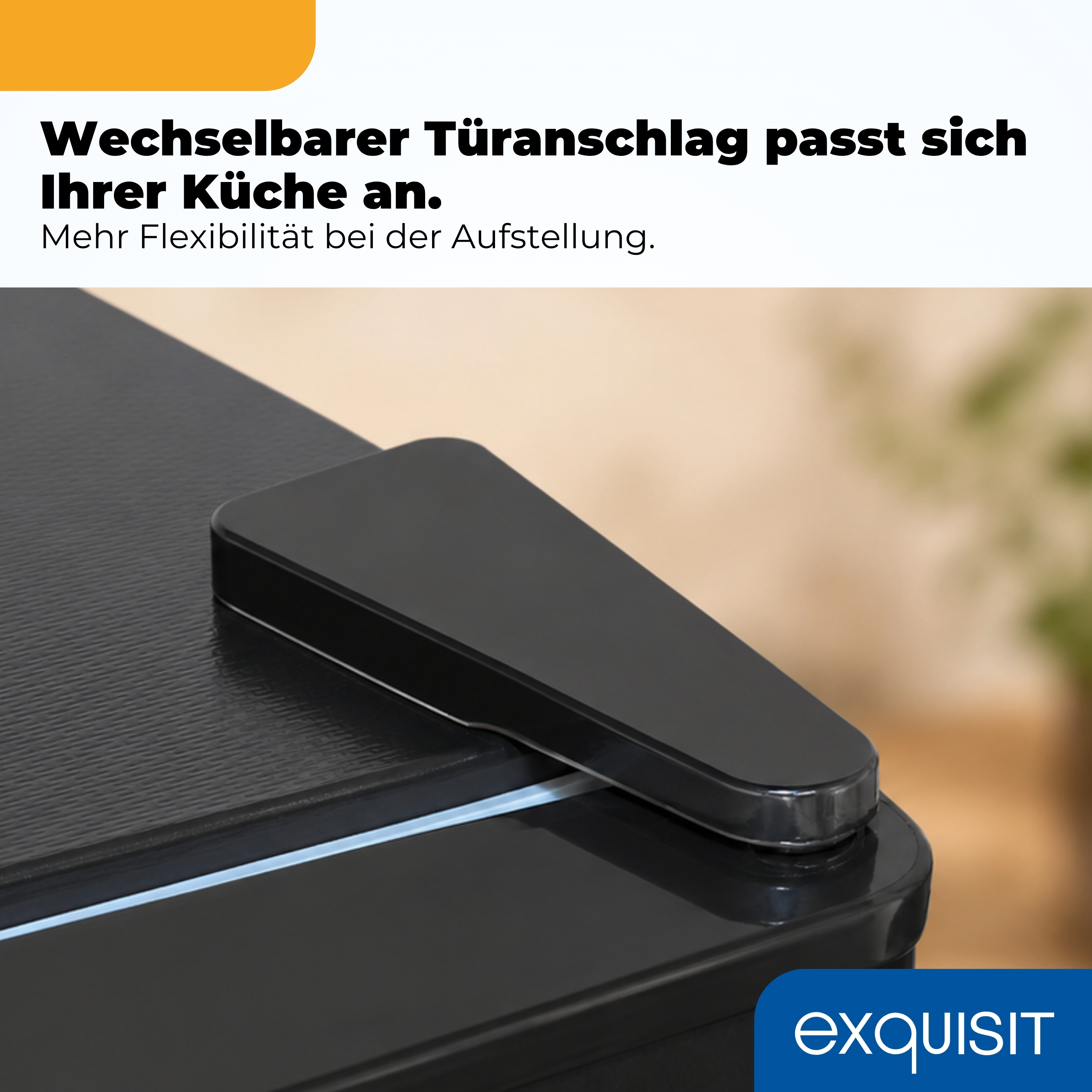 Nahaufnahme der schwarzen oberen Ecke einer Exquisit Gefriertruhe mit Scharnierabdeckung.