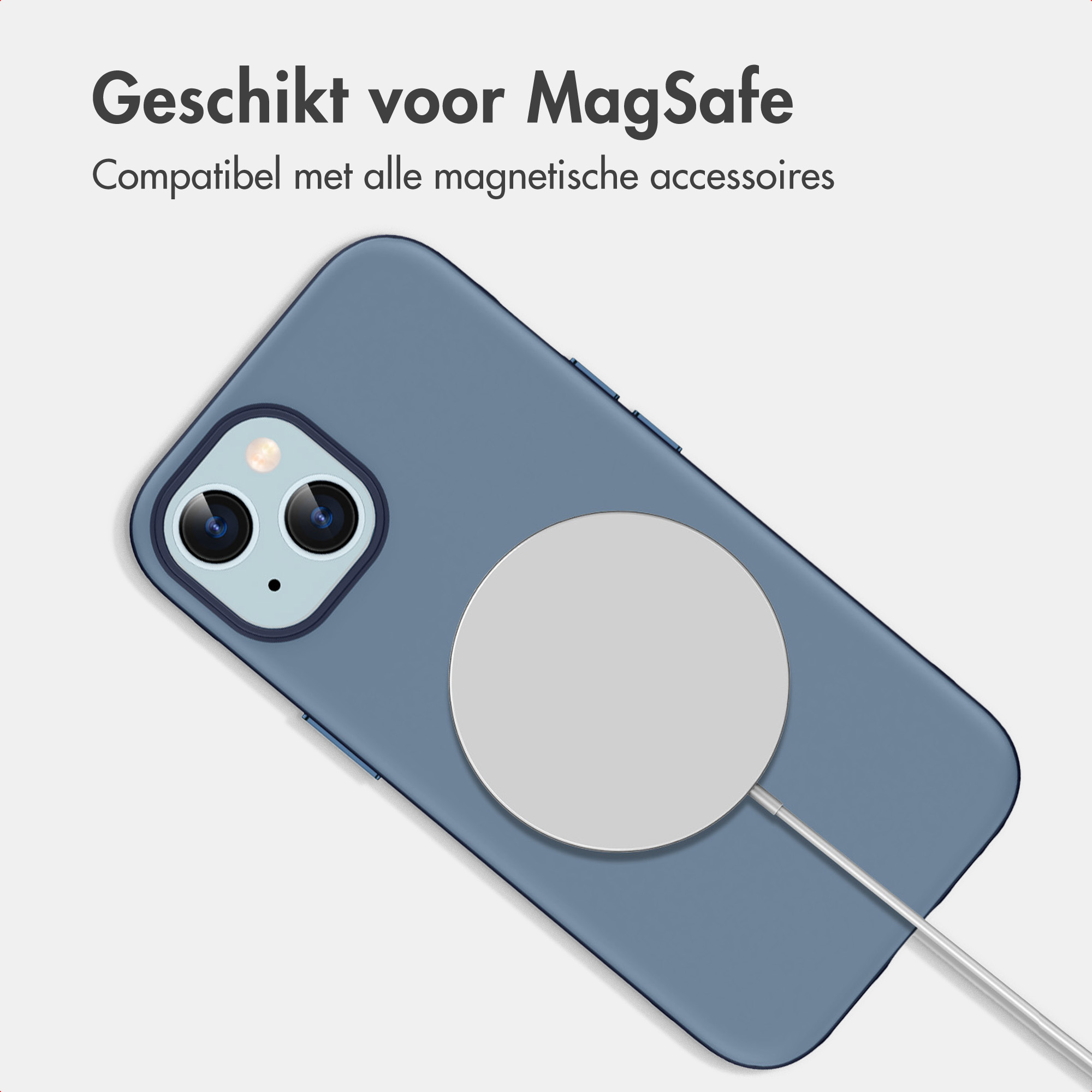 Blauwe telefoonhoes met een ronde MagSafe-oplader en tekst bovenin.