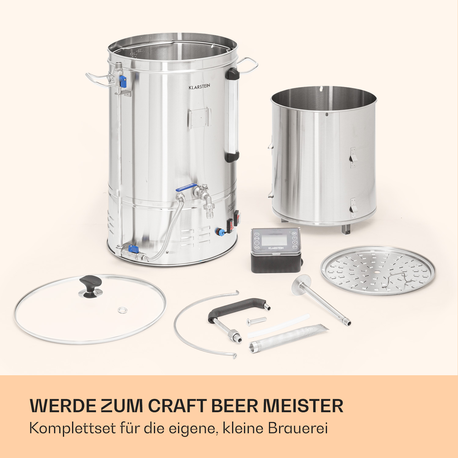 Pentola di brassaggio in acciaio inox con accessori come coperchio e unità di controllo.