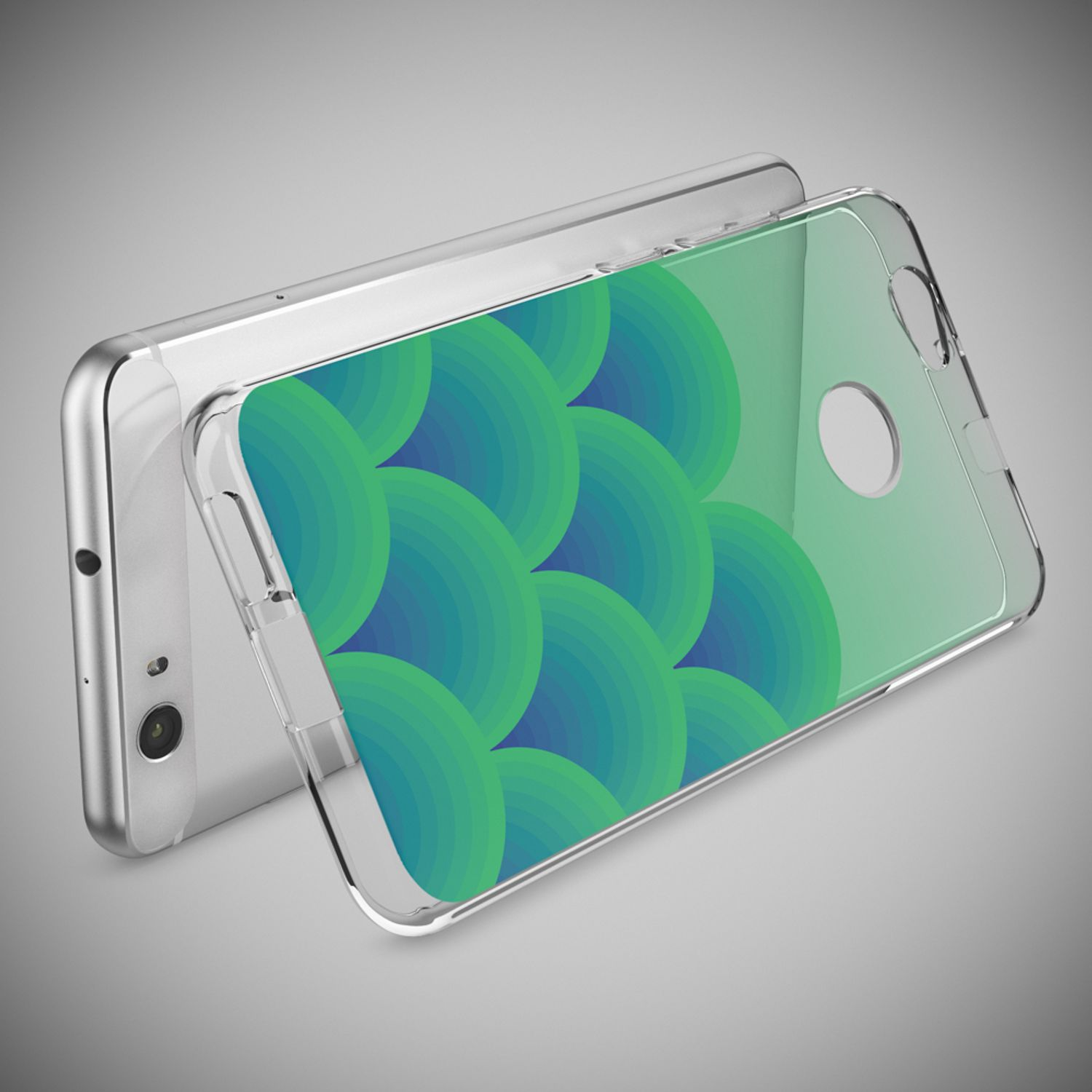 Ein silbernes Smartphone mit transparenter Schutzhülle und einem bunten grün-blauen Muster.