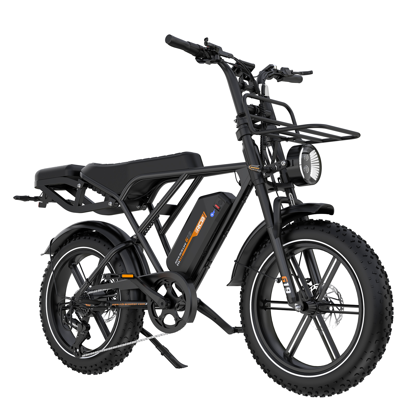 Una bicicleta eléctrica estilo ciclomotor negra con neumáticos gruesos, parrilla delantera, faro y batería.