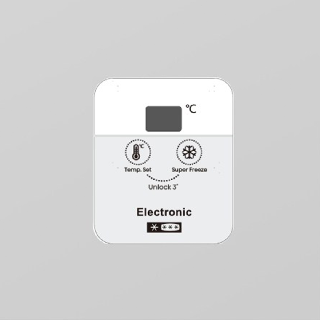Un panel de control de refrigerador blanco con pantalla digital, ajuste de temperatura y función de supercongelación.