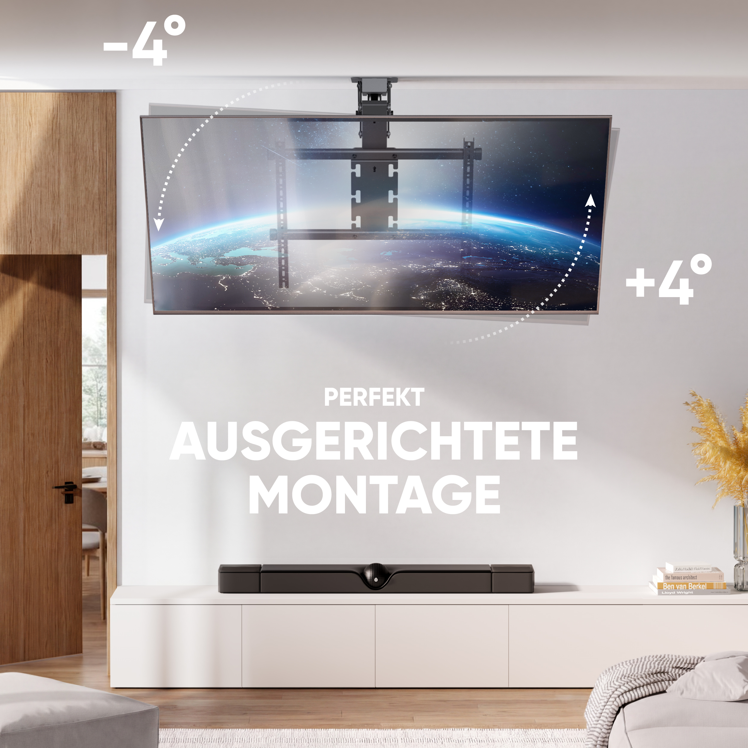 Fernseher an Deckenhalterung mit -4 bis +4 Grad Neigung, darunter eine Soundbar und Text.