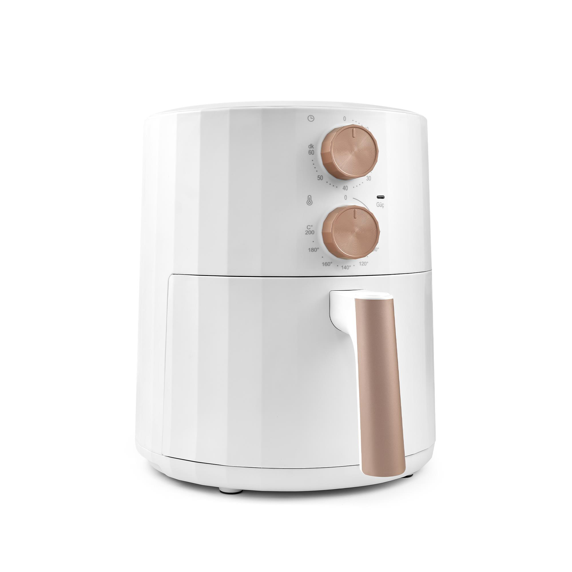 Pembe altın renkli kontrol düğmelerine ve kulba sahip beyaz airfryer.