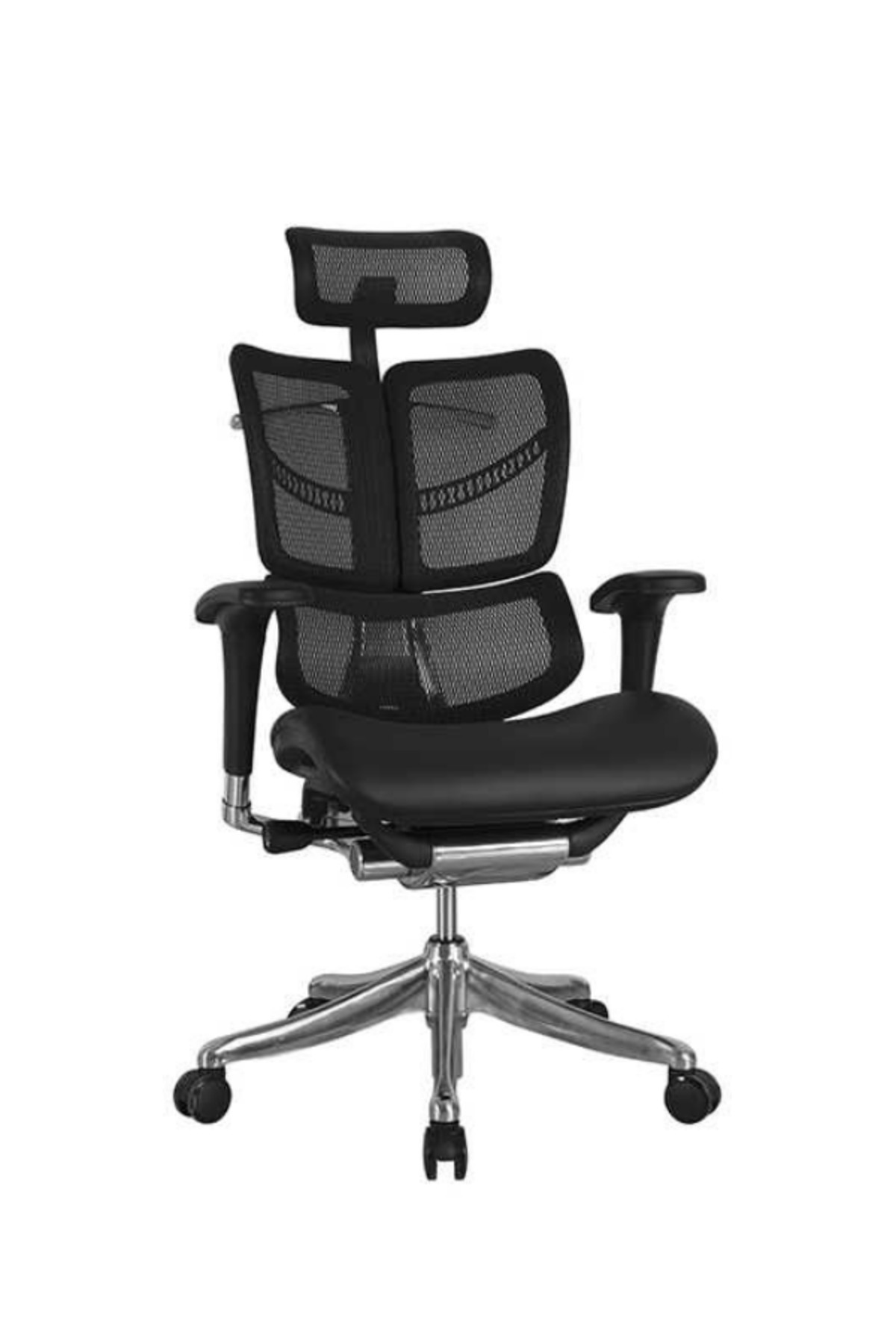 Beyaz arka planda file sırtlı, baş destekli ve tekerlekli krom ayaklı siyah ergonomik ofis koltuğu.