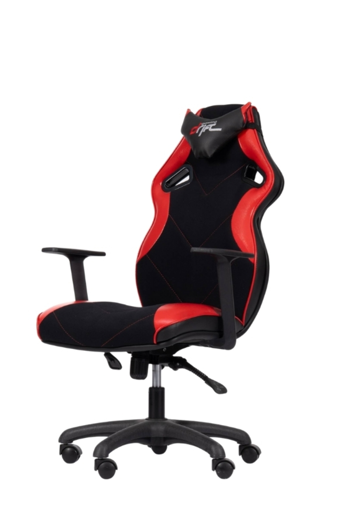 Siyah ve kırmızı renkli, ayarlanabilir kolçaklı ve tekerlekli ergonomik oyuncu koltuğu.