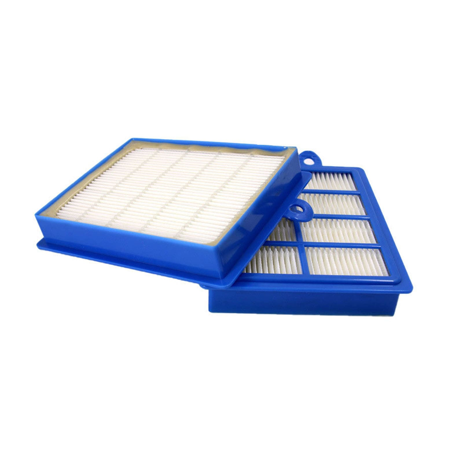 Due filtri HEPA quadrati blu con pieghe bianche su sfondo bianco.