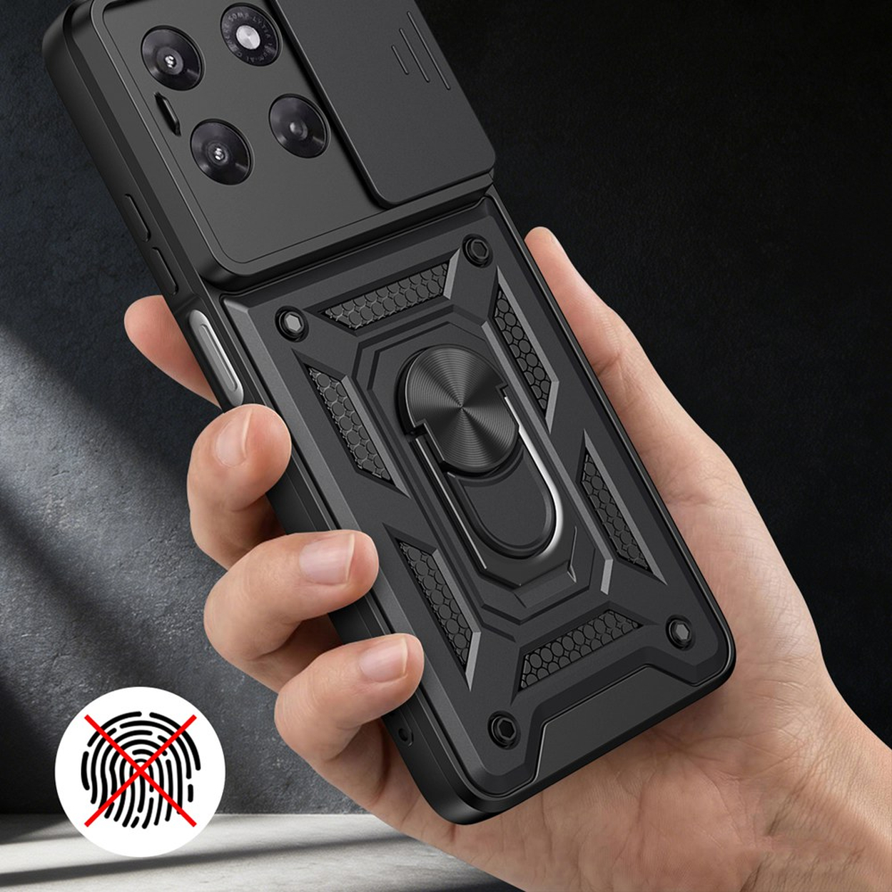 Hand houdt een zwarte smartphone vast met stevige beschermhoes, standaard en slider.