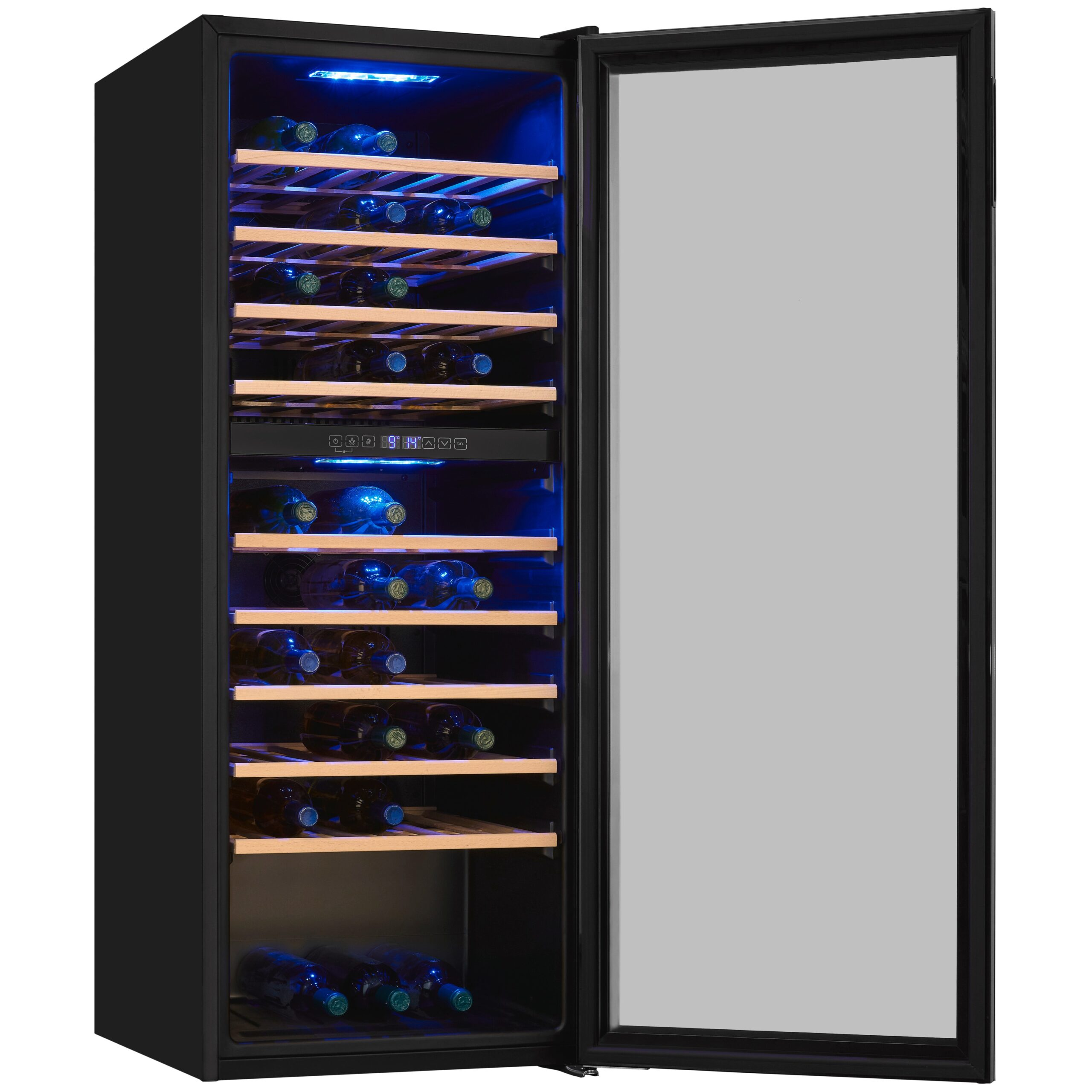 Enfriador de vino negro con puerta de cristal, estantes de madera y luz LED azul lleno de botellas.