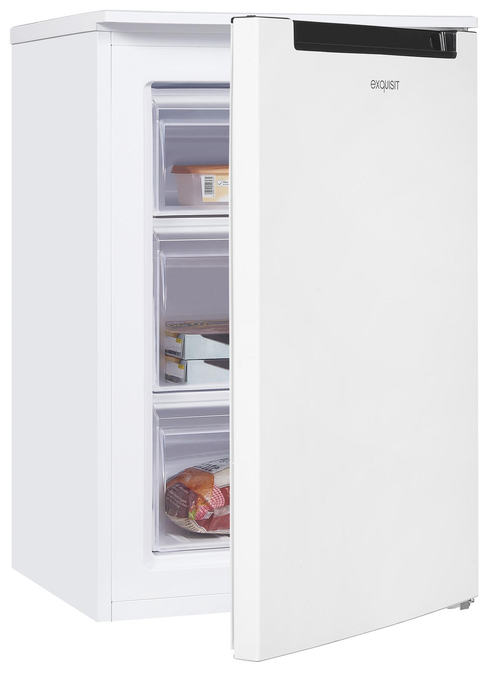 Un congélateur armoire Exquisit blanc avec la porte ouverte, rempli de trois tiroirs transparents contenant des aliments.